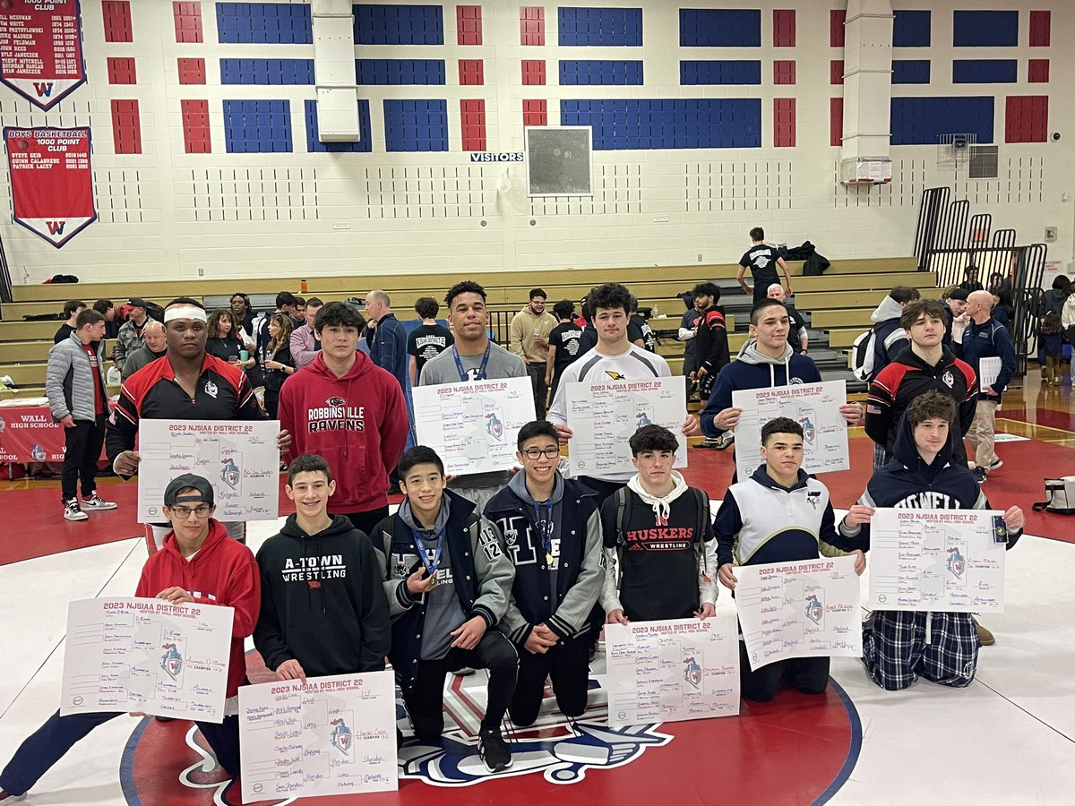 Colts Neck Wrestling (@cnhswrestling) on Twitter photo Joe Layton pins in the finals to claim the District 22 165 lb. Title! π₯π Joe Layton pins in the finals to claim the District 22 165 lb. Title! π₯π