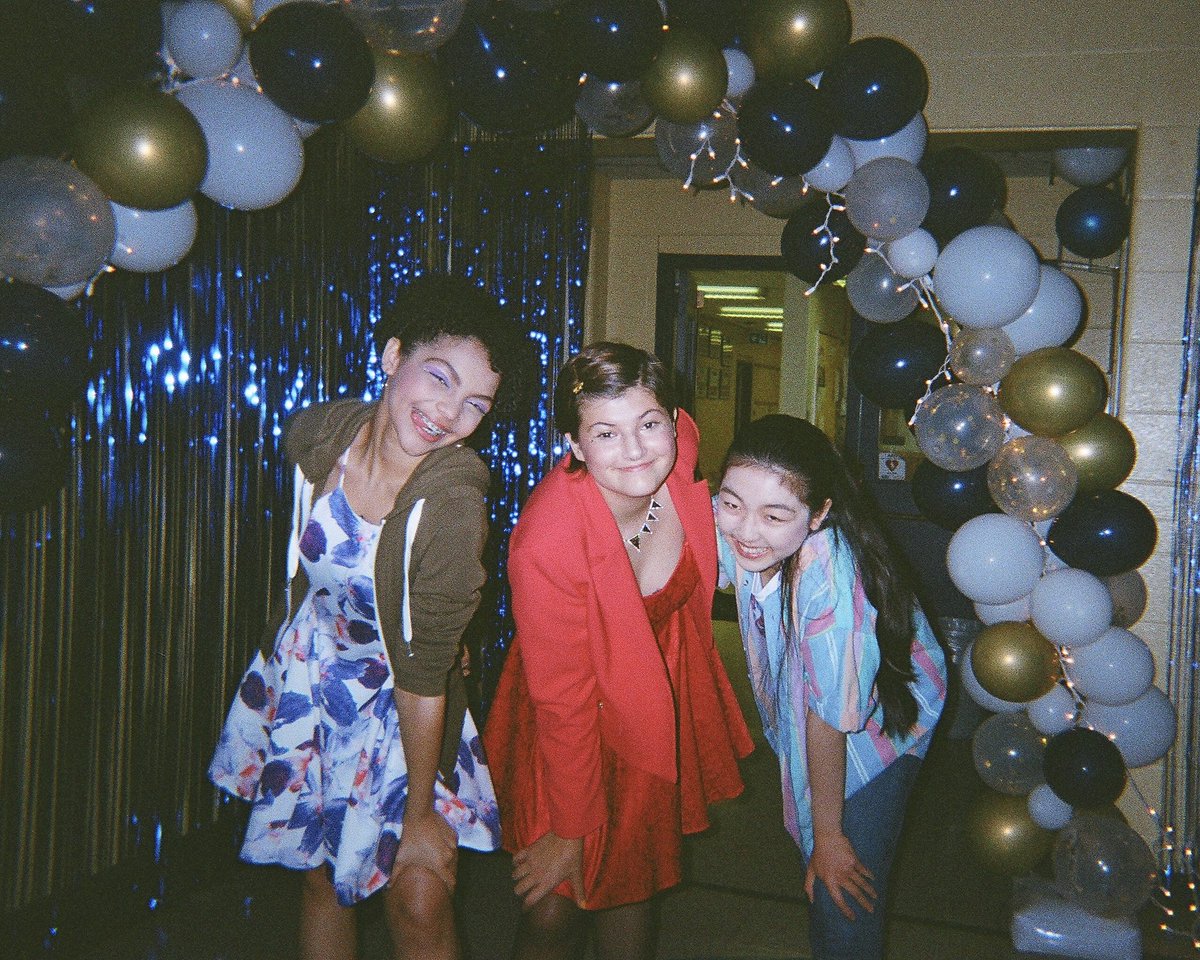 QuiverDistrib's tweet photo. POV: The lucky disposable camera that got to hang out with the rad cast of #ErinsGuideToKissingGirls. 🥹🫶 Rent or buy NOW. https://t.co/R4OKnoRs3Z
