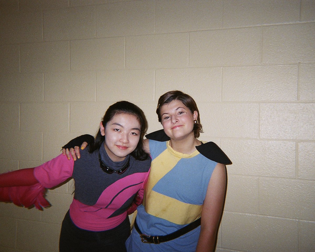 QuiverDistrib's tweet photo. POV: The lucky disposable camera that got to hang out with the rad cast of #ErinsGuideToKissingGirls. 🥹🫶 Rent or buy NOW. https://t.co/R4OKnoRs3Z