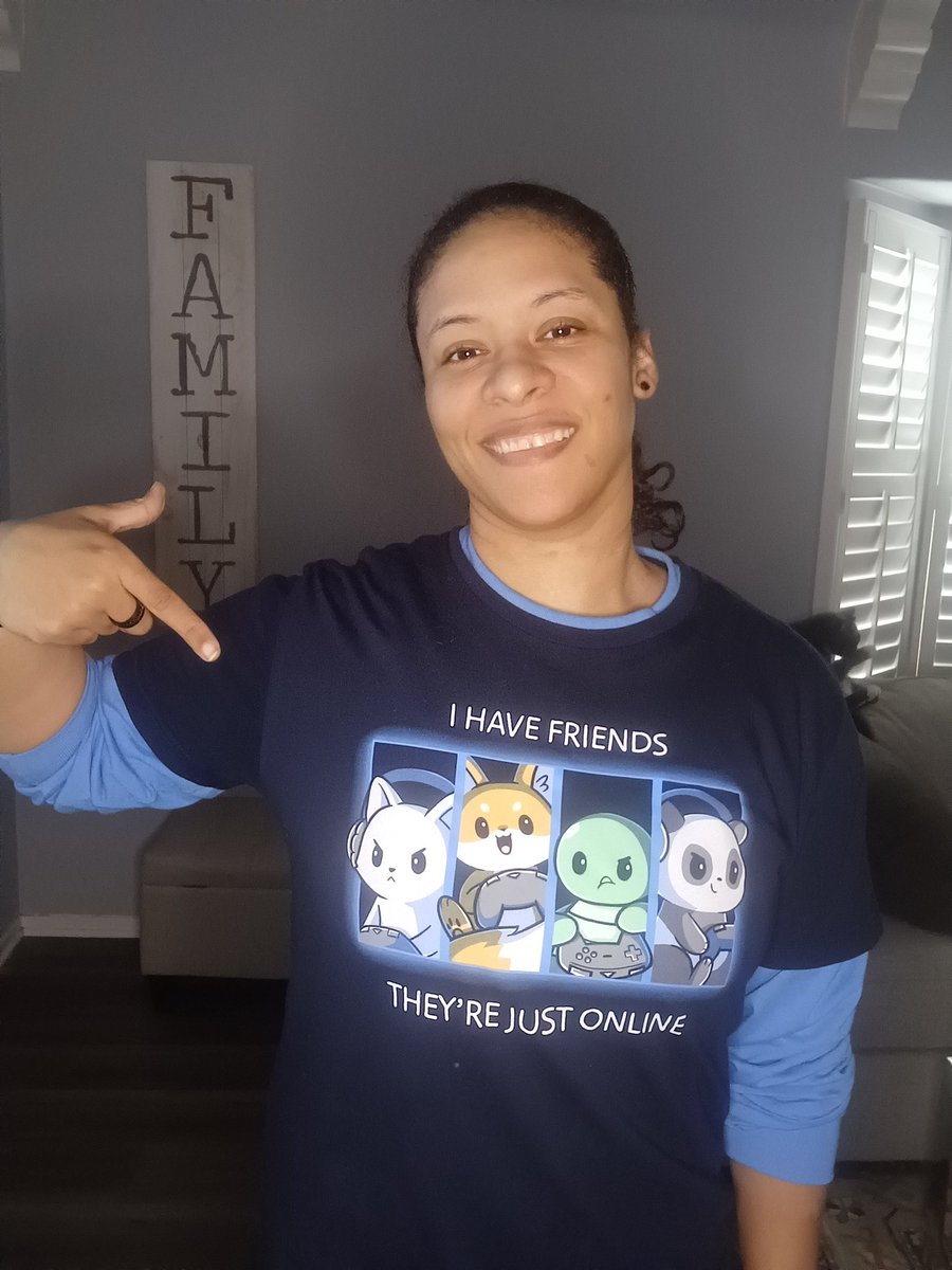 TheyThumper's tweet photo. #Level37 A huge "Thank You!" for zee Birthday wishes, and Love I received from the gaming community and beyond. I relaxed at home and hung out w/friends in their stream(s). I Love y'all.💚
Shirt: @TeeTurtleHQ
😺:Smokey
#MentalHealth #SuicidePrevention #Therapy #TheMooreYouKnow https://t.co/1AVL7tiS8r
