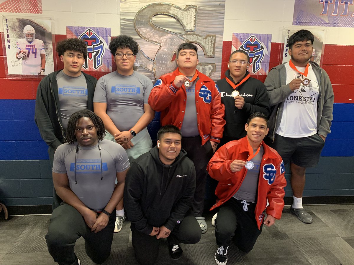 Huge shoutout to the South Garland Powerlifting Team! Finished 4th overall at the big meet in Commerce. Medal winners in their individual weight classes were Alejandro Mojica (148), Aveon Pacheco (242), Luis Hernandez (275), and Hector Platas (308). <a href="/sg_barbell/">South Garland High School Powerlifting</a> <a href="/martinezd20/">Damaso Martinez</a>