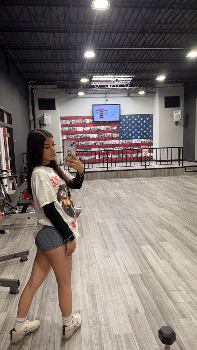 elenaaaaa0121's tweet photo. gym flicks from this week🫶🫶 https://t.co/tJlXUy3Y32
