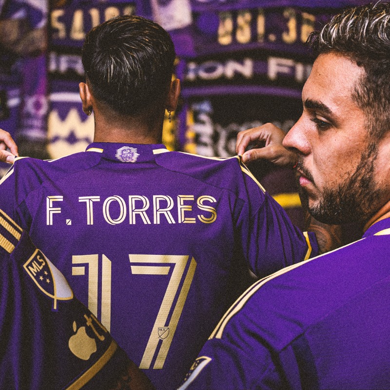 OrlandoCitySC's tweet photo. The heartbeat of our club.
The drumbeat of our city.

Purple and gold is our DNA.

@orlandohealth | #ManEveryWall