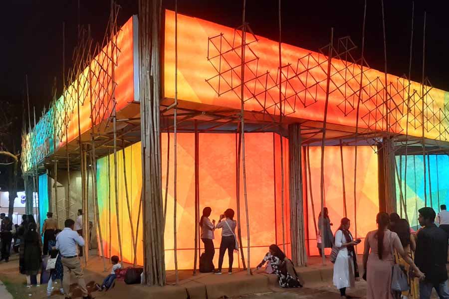 instindologia's tweet image. Crónica de Pedro Carrero, presidente del @instindologia sobre su viaje a la Feria del Libro de Calcuta: España y el libro: crónica de siete días institutodeindologia.es/index.php/noti… #ikbf2023 #SpaIndia #spainkolkata2023 #creatividaddesbordante #internationalkolkatabookfair2023 #indologia