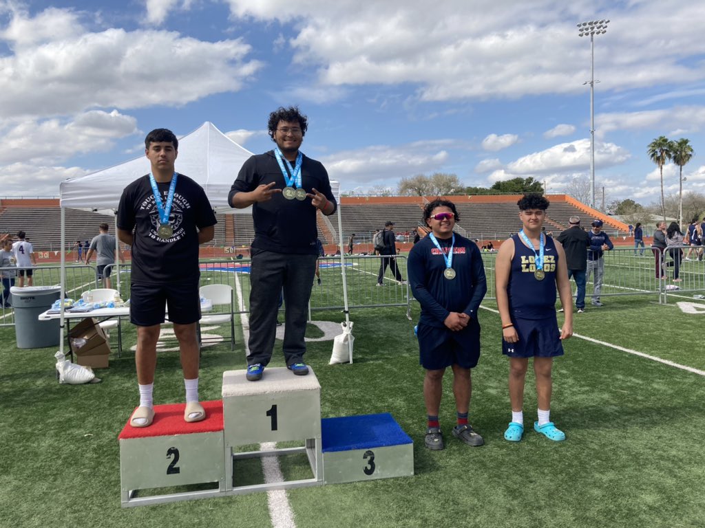 Gilbert_d_leal's tweet photo. Boys Discus Winners @BISDAthletics1 https://t.co/zf3c3pK3X0