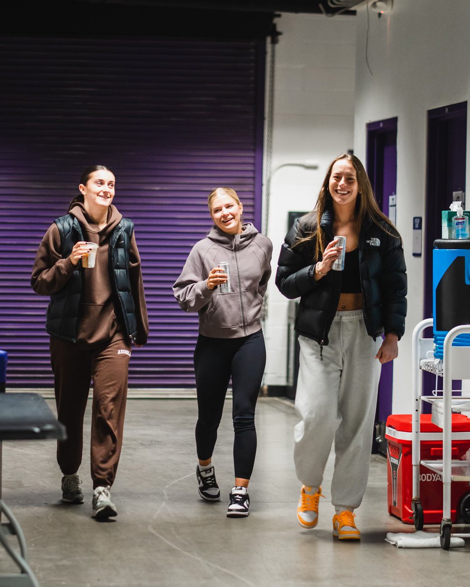 portland-pilots-women-s-basketball-on-twitter-showed-up-in-style