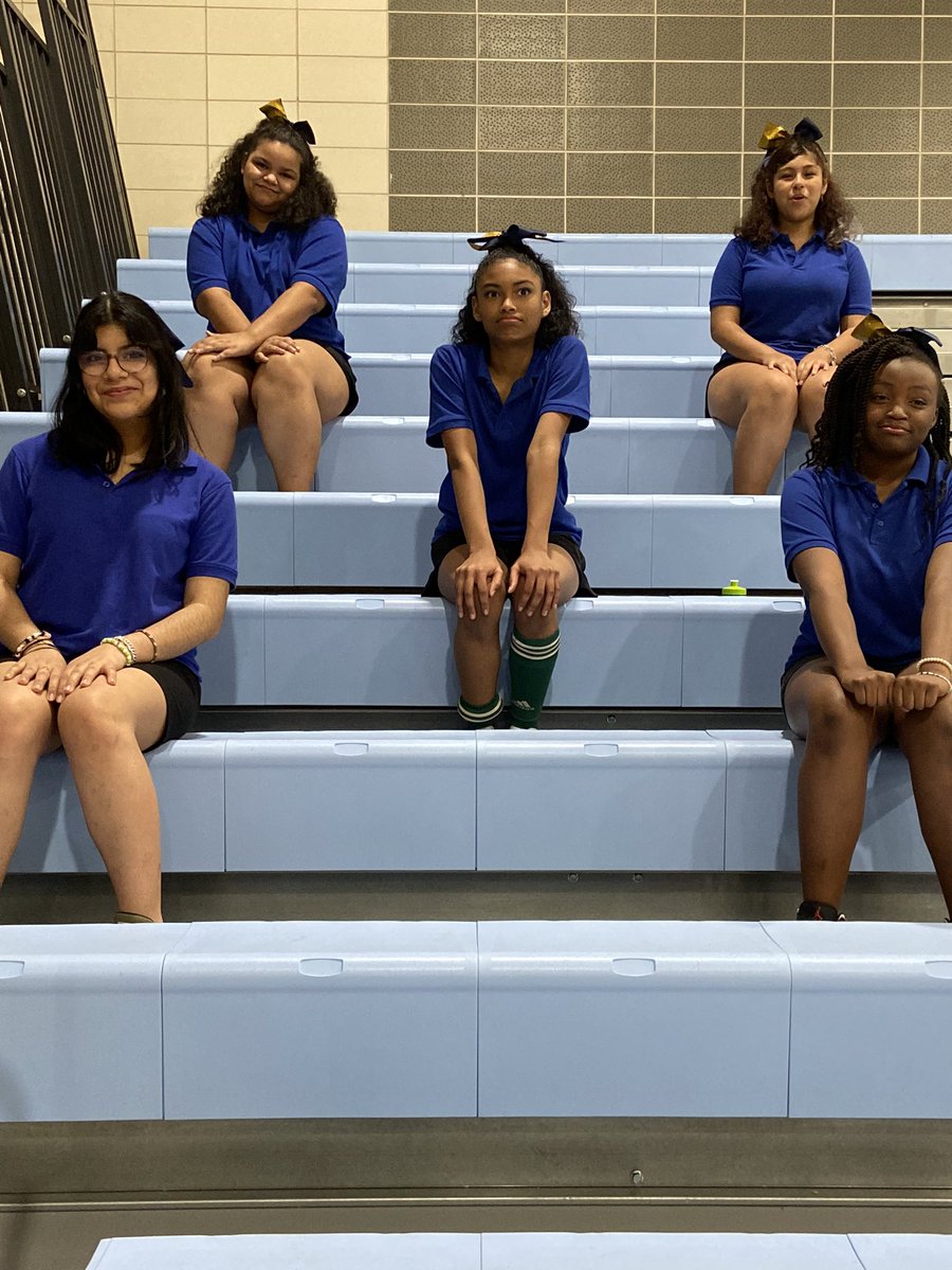 MsGrantWebbMS's tweet photo. I’m so proud of these young lady. @webbwildcats053 #webbmsatx #austinisd #middleschool #Cheerleader #Spiritteam https://t.co/VHmgBAwnfB