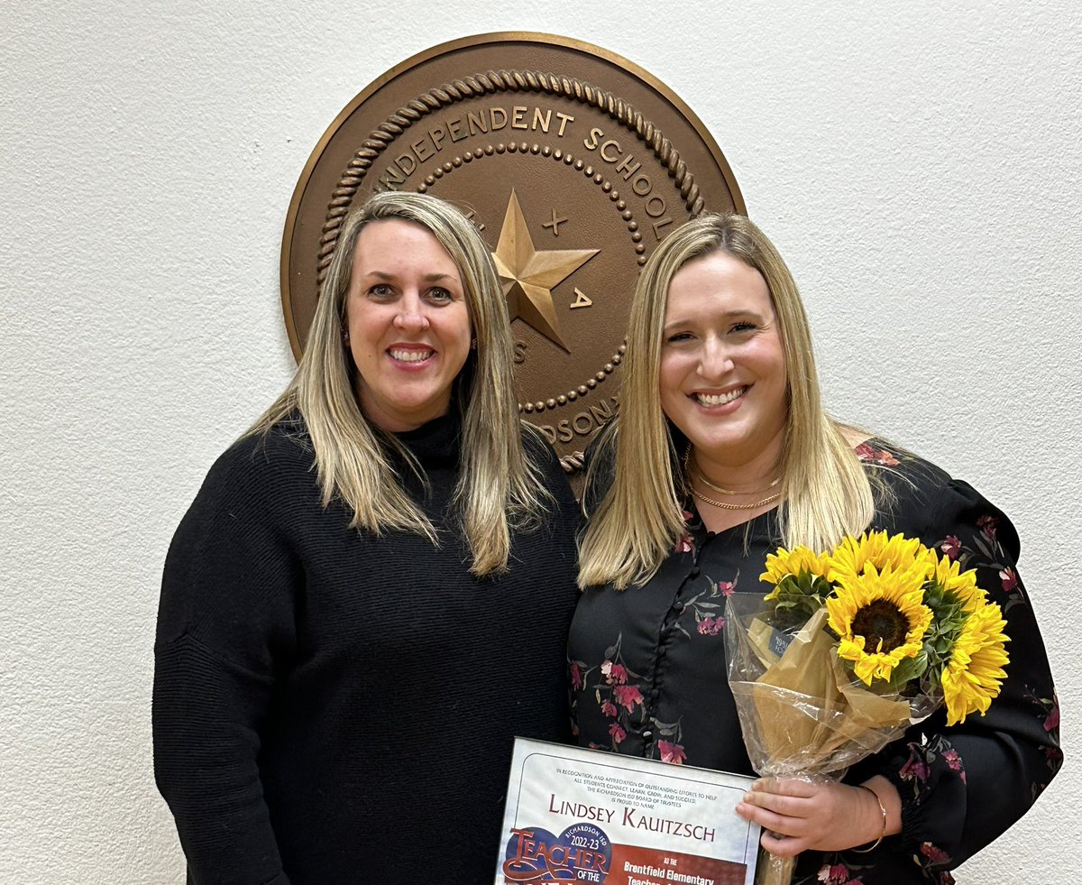 Sarah Dye tweet media