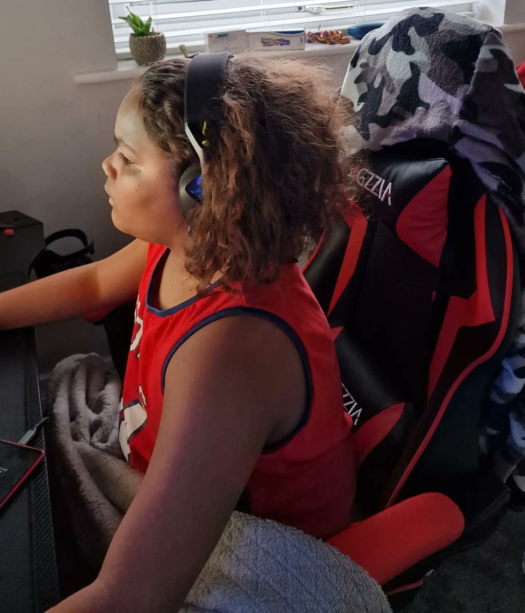 Michaela Bowles tweet media