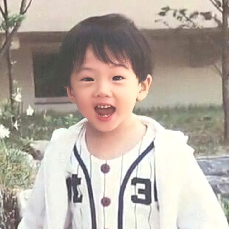 เอาใหม่ๆ น้องมาโปรดรายงานตัววว