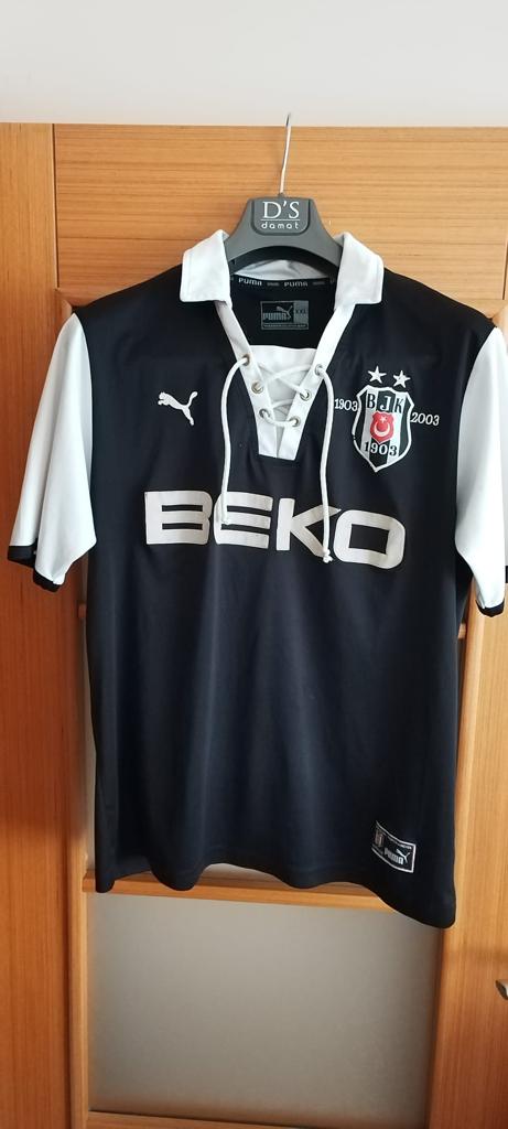 Sevgili <a href="/gulduriza/">Rıza Güldü</a> parasını deprem bölgesine göndermek için Beşiktaş'ın 100.yıl formasını, açık artırmaya çıkarmamı istedi. Destek olmak için tekliflerinizi twitin altına yapabilirsiniz.
Twitin çok kişiye ulaşması için RT ederseniz sevinirim.
<a href="/Besiktas/">Beşiktaş JK</a> <a href="/ahbap/">Ahbap</a> <a href="/AFADBaskanlik/">AFAD</a>