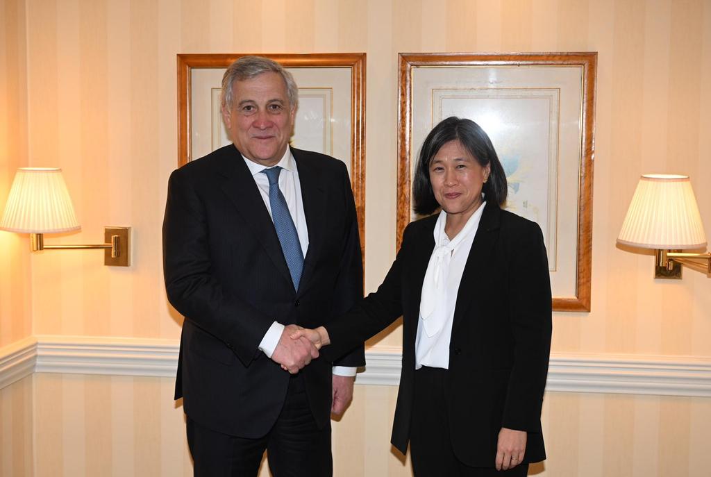 I had a fruitful meeting with US Trade Representative <a href="/AmbassadorTai/">Ambassador Katherine Tai</a>. We discussed options to enhance 🇮🇹 export. Strengthening EU-US economic cooperation is crucial also to increase the Italian presence in 🇺🇸.