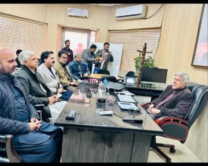 DMiamy's tweet photo. ووٹ اور ٹیکسس عوام کے۔۔
ترجمانی نمایندگی اور غلامی نوشروان برکی کے ۔۔
Shameless
#تیمورجھگڑا_حساب_دو https://t.co/AhOQC8GSvu