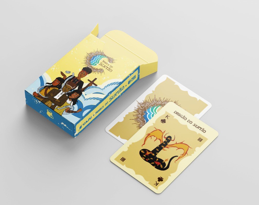 cajuartstudio's tweet image. Marés trazem notícias e uma ilustração. Continua a produção de Mares do Sertão e aqui está um mockup da caixa produzida pela @macabells