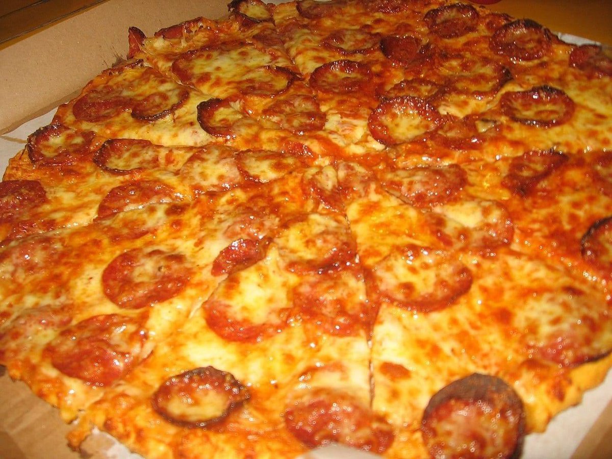 ojhahari78's tweet photo. ⚡️ The First Pi Network's P2P transaction in Philippines History! 🇵🇭🙋♂️📲🙋 #Throwback
☑️ 2 Boxes of Yellow Cab PIZZA for 20 Pi Coins!🍕
☀️ What can you say about this Pi transaction❓
#PiNetwork #PiNetworkHistory #PiPizza #PiPayment #PiMerchants #FirstP2PinPiNetwork https://t.co/lmkE9PTgJc