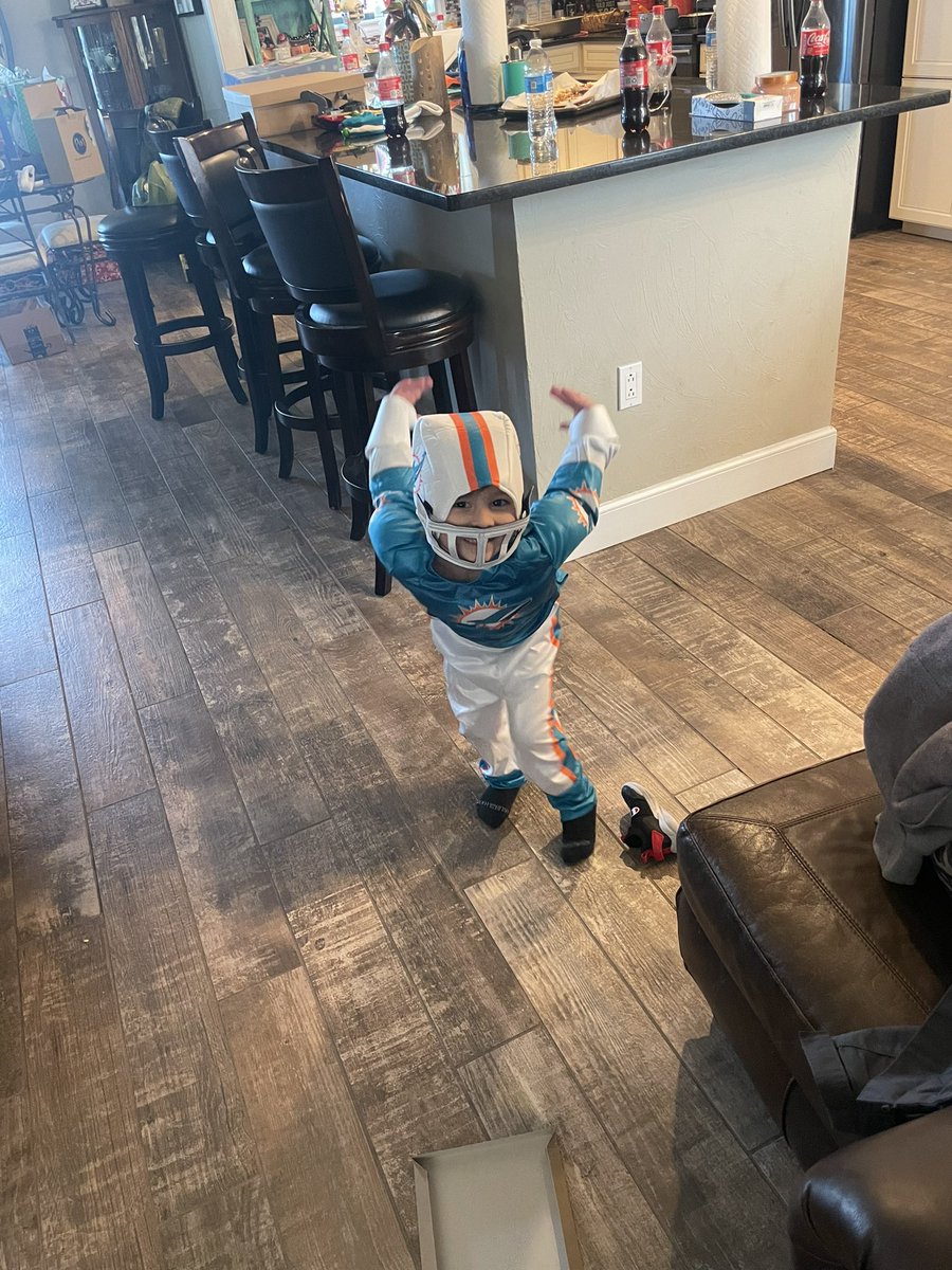 lopezree94's tweet photo. Happy 4th birthday to our little Texas tornado. We love you so much Isaac.🫶🏽 https://t.co/QRqNsScLNw