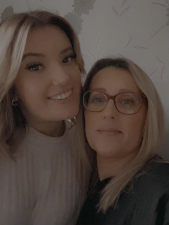 rebdav's tweet photo. Me and my eldest beautiful girl ❤️ https://t.co/xTncwnf4gL