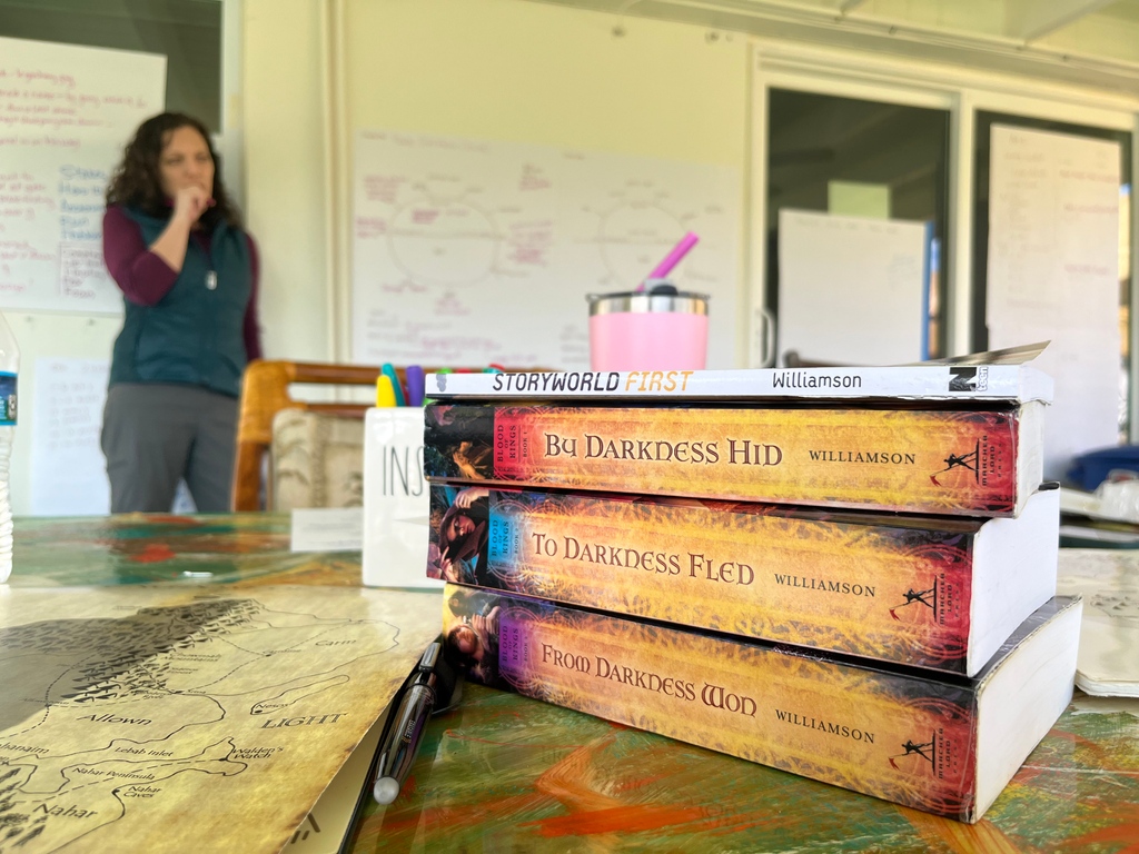 Last week, our season 9 authors, @Jill_Williamson_Author, @AndrewSwearingenAuthor, <a href="/KellyFernlake/">Kelly Fernlake</a>, and @NikiFloricaWrites were deep in the Jill's Kingdom of Er'Rets plotting the Blood of Kings: Legends Series. 

Stay tuned for next week when we meeting with our season 10 authors!