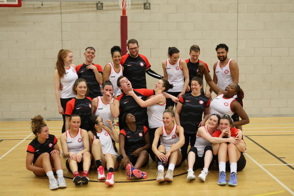 EnglandMMNA's tweet photo. The EMMNA Mixed Programme had their camp in Worcester today! 🥳🔥

We’d love to say they all get on but we’re curious to what @TomNokes said to @Siobhan_Gibbons as the photo was taken? 🤨

A great shift put in by all players today! Well done! 👏

#netballforall https://t.co/PbXheYVW1q