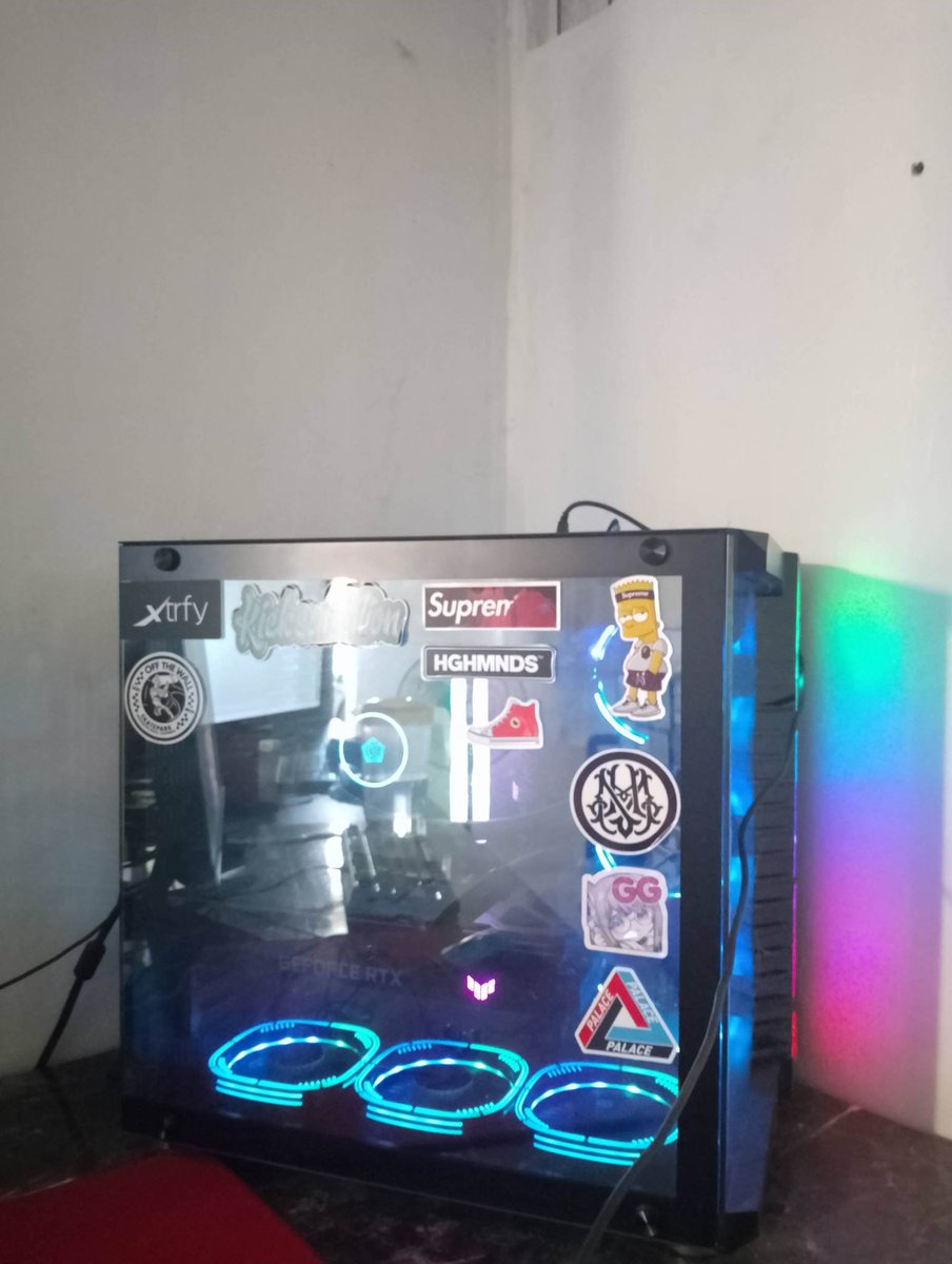 As announced last stream, I'm selling my PC for 72kPHP, negotiable! Complete with boxes and receipt except for monitor. DOP: 3/25/2022 Send me DM for those who are interested!