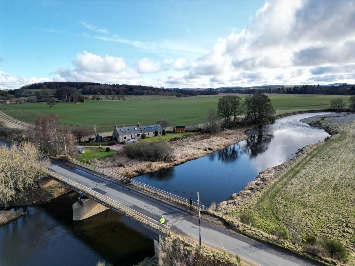 PetsSit's tweet photo. Fetternear House and the River Don in #Aberdeenshire. It's been a beautiful day to cycle 🚲. https://t.co/GR6bnWHiOP