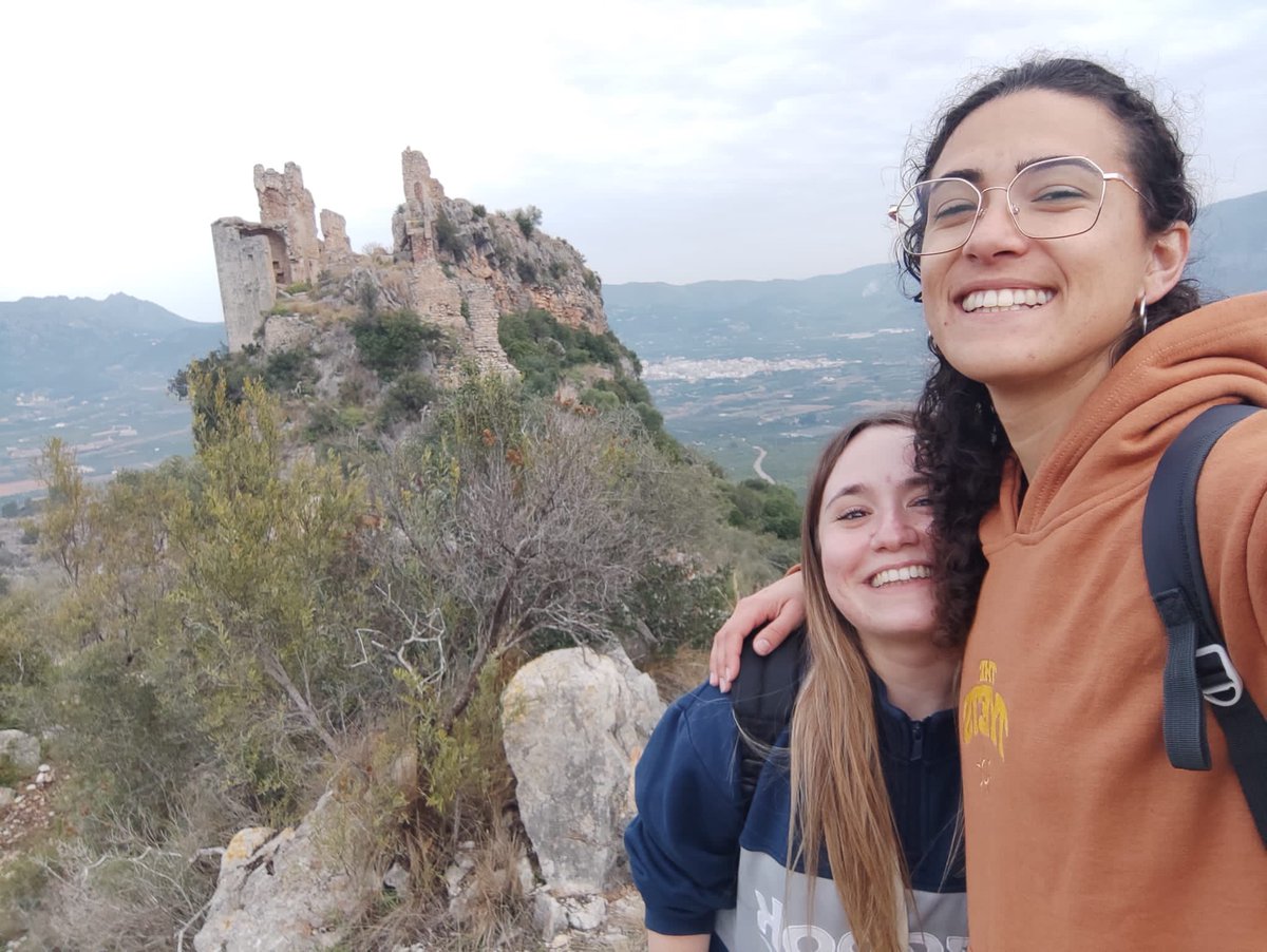 soclurdes's tweet photo. un dia super xuli amb la bestie 💘 https://t.co/2aTFB2XtUf