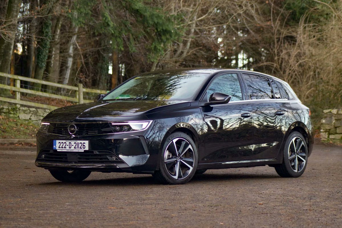 completecar's tweet photo. REVIEW: Opel Astra 1.6 180hp PHEV SRI

Opel adds plug-in hybrid tech to the handsome Astra, but how well does the combo work?

Find out in our review.
https://t.co/6TwdFHeYx9 https://t.co/KtfZGfsbyp