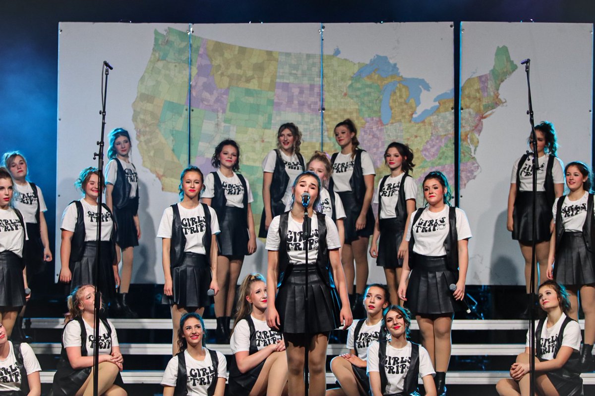 TheClashComp's tweet photo. Les Femmes killed it on stage! Amazing job, ladies!
#theclashcomp #clashisback #clash23 https://t.co/erBgaubrRM