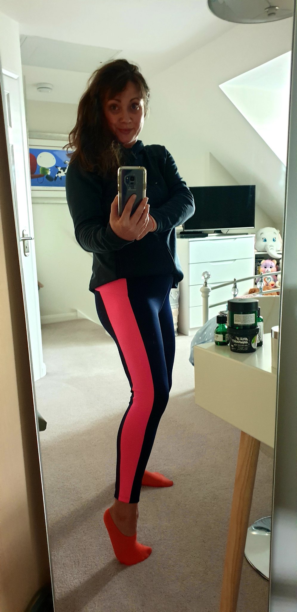 Meeeeee on X: 51 year old woman, who lost 3 stone, dropped 2 dress sizes &  feels great in new gym leggings. Don't like me posting it! I don't f**king  care! Go