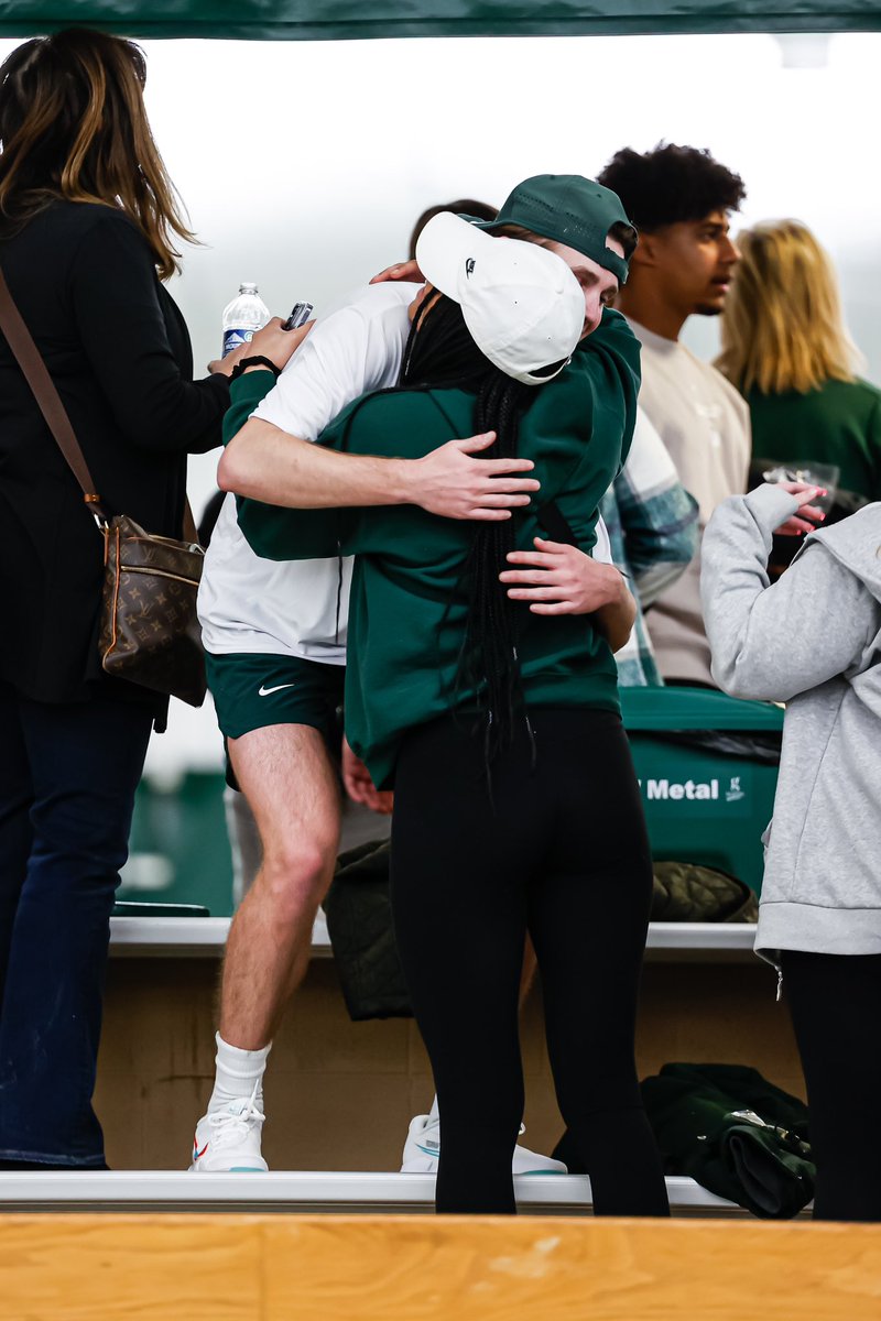 MSU_MTennis's tweet photo. FINAL: MSU 4, Drake 3

#SpartanStrong 💚 https://t.co/TJhGA01XZG