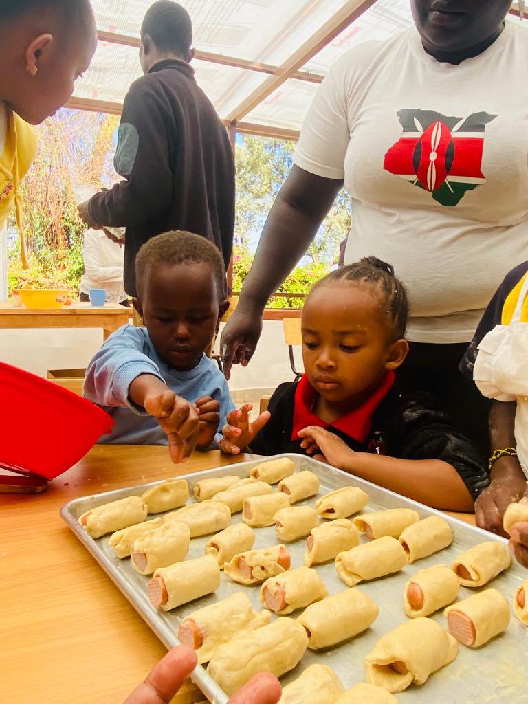 ArklightSchool's tweet photo. Cookery lessons help children learn early numeracy skills through measuring or counting, develop literacy skills through reading recipes and enables them to be creative, hands on. It’s fun!
Join us in the Deep Den Campus next to Migaa Golf Estate and in Fourways Junction Estate https://t.co/3q6KL0Prwr