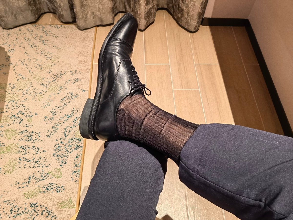 折腾到现在，总算可以睡觉了。
明天还不必早起，太幸福，晚安❤️