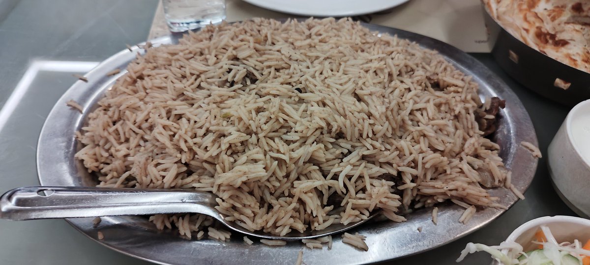 AlIlluminatti's tweet photo. #happydining https://t.co/XjVNgd7G9z