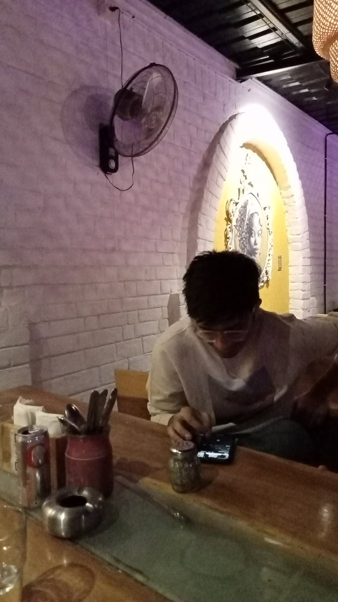 aniket_kumar_'s tweet photo. @ArshJain8 real saturday evening https://t.co/lQwkHNQYHE