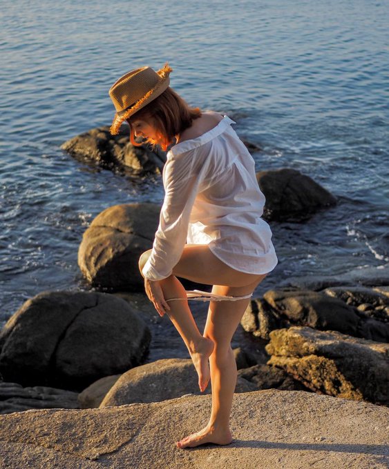 I'm sure if you were around, you would help me take off my panties🥰🙃 https://t.co/qcaipipHvj<a href="/tag/love"class="tags"><span>#love</span></a><a href="/tag/photography"class="tags"><span>#photography</span></a><a href="/tag/sweetdreams"class="tags"><span>#sweetdreams</span></a>