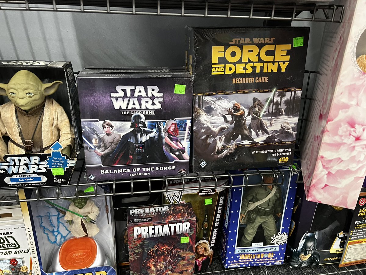 BanthaSkullcom's tweet photo. #MerryMac Comics & Games
The loose figures are not complete.
#StarWars https://t.co/oseqcrlBXF