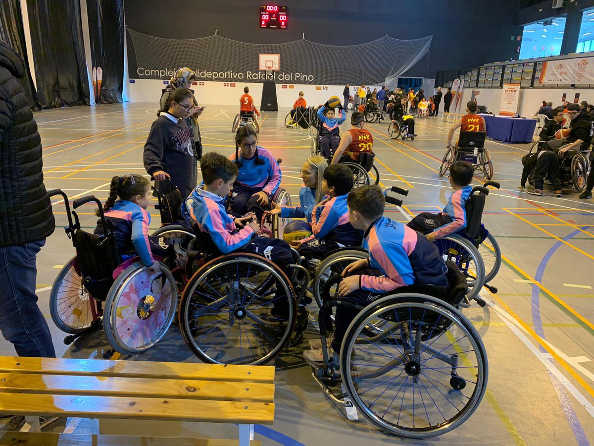 melillabcto's tweet photo. Nuestra cantera del @melillabcto BSR está teniendo un día increíble. Por la mañana los primeros partidos del Campeonato de España 3x3 BSR y por la tarde concurso de habilidades. 😍👏🏽💙

Mañana más partidos del Campeonato de España Escolar 3x3 BSR 👏🏽💙 https://t.co/9wrA6S1WsA