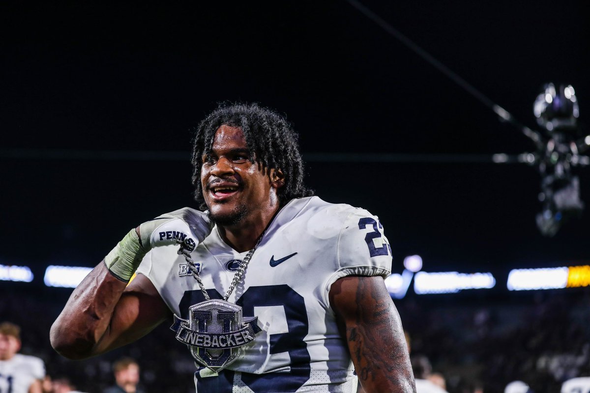 coachjfranklin's tweet photo. Want 2 take time 2 wish a member of OUR FAMILY Happy B-Day, @CurtisUpNext23, hope u have a great day &amp; a better year! #PSUnrivaled #107kStrong #WeAreFamily https://t.co/gK2TybXTha