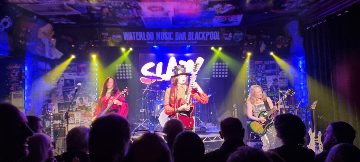 meatybeefy01's tweet photo. Great night at The Waterloo. Watching The Glam Rockerz and the all girl Slade tribute Slady. Excellent bands. @TheWaterloo_BPL @RockerzGlam @sladyofficial1 #Blackpool https://t.co/AoFfebt9CI