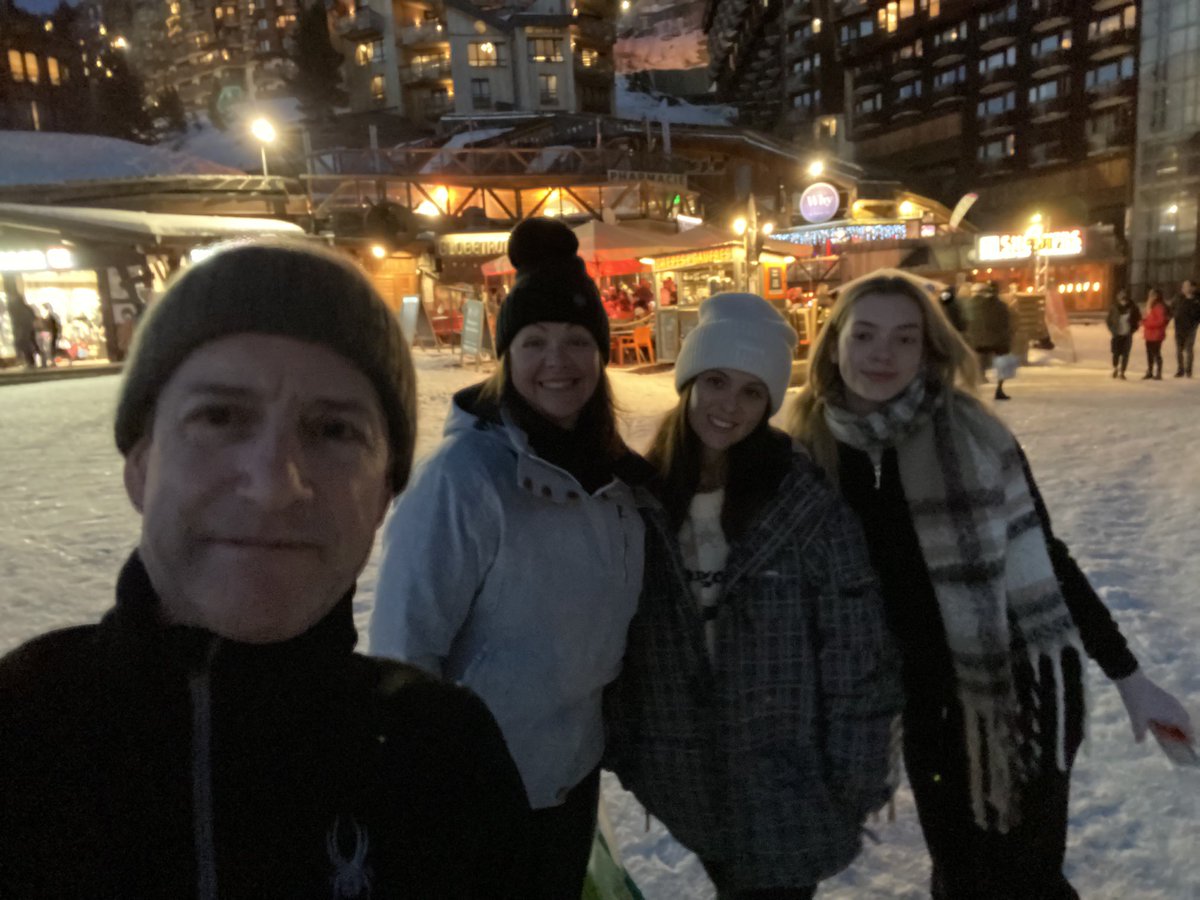 My lovely family. Lucky x ⁦<a href="/BFBSRadioHQ/">BFBS Radio</a>⁩