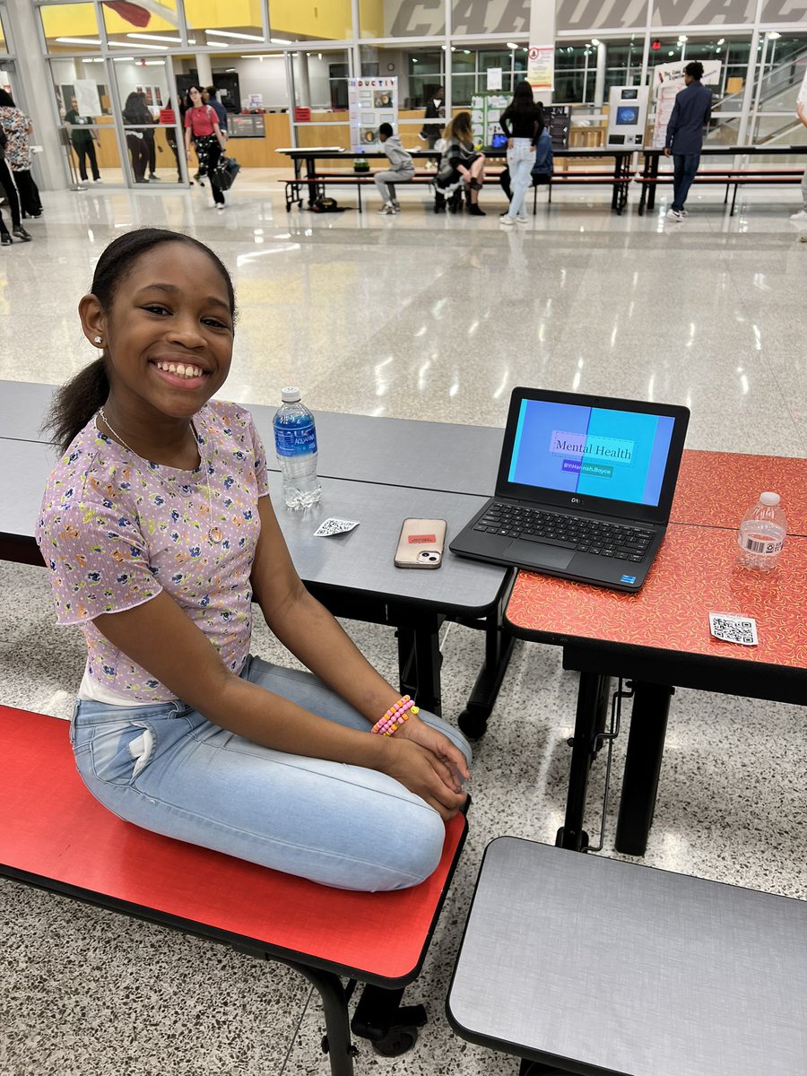 ASMITHP4S's tweet photo. Hannah from @CaffeyJH needs a post of her own!! She had meaningful research ♥️🙌💖 The young scholar focused on mental health &amp; developed helpful solutions to combat stress!! Her text work was cited in APA format &amp; so EXCELLENT! 🤩 A #PUSHFORSUCCESS indeed @BoyceKharla @AlvinISD https://t.co/VsuYzWkqng