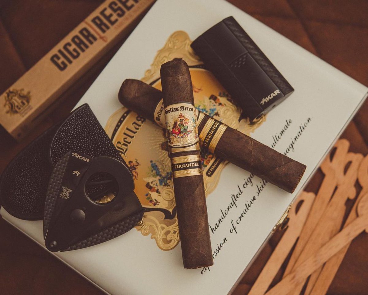 Life is to short to smoke bad cigars

#cigarreserve #cedarspills #cigars #cigarreservecedarspills #cigar #cigarlife #cigarlifestyle #cigaraficionado #lighter #cigarsmoker #nowsmoking #cigarlighter  #botl #sotl #cigarsociety #cigarians