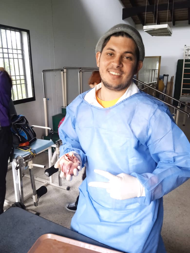 Dr_JHM16's tweet photo. #Soydoctorsoydocente
#practicadelsistemacardiovascular
#medicina2año https://t.co/9qBifZvnav