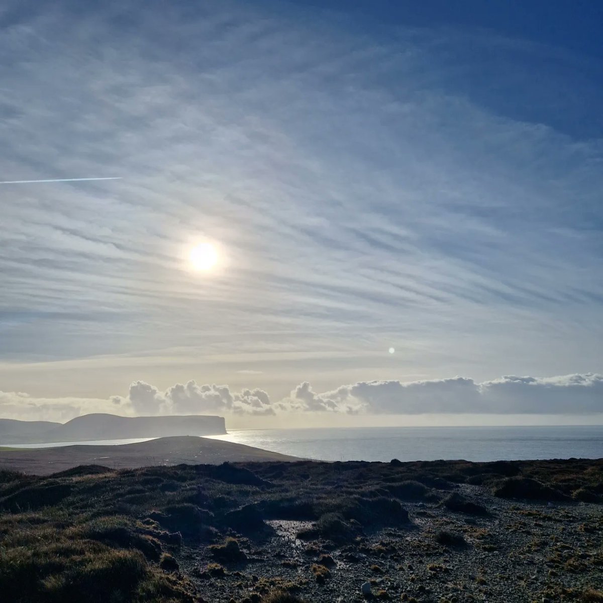 stromnessdofe's tweet photo. Not a bad day for dusting off the navigation skills #orkney #dofeleaders #stromnessacademy #KGS #itsalwayslikethisinOrkney https://t.co/atc6o4uZ2F