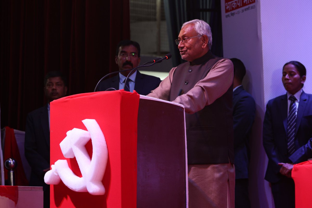 Dipankar_cpiml's tweet photo. Let the spirit of the Bihar model of powerful people's movements and broad anti-BJP alliance spread across the country. Thank you @NitishKumar, @yadavtejashwi, Salman Khurshid and @thirumaofficial for taking time out to address today's #SaveDemocracySaveIndia Convention in Patna. https://t.co/bG2t0Be5BC