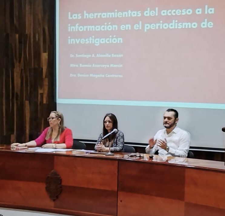 BonnieAzarcoya's tweet photo. En la Master Class, periodismo de investigación, herramientas del acceso a la información. https://t.co/8D5UVRN6ZN