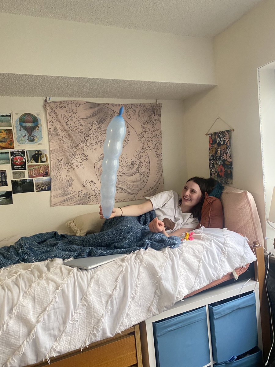 Me: I got stuff up my sleeve for your bday
Said stuff up sleeve: