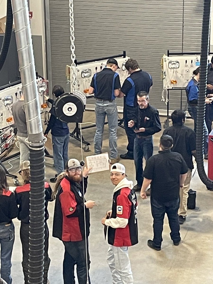 CHS_AutoTech tweet media