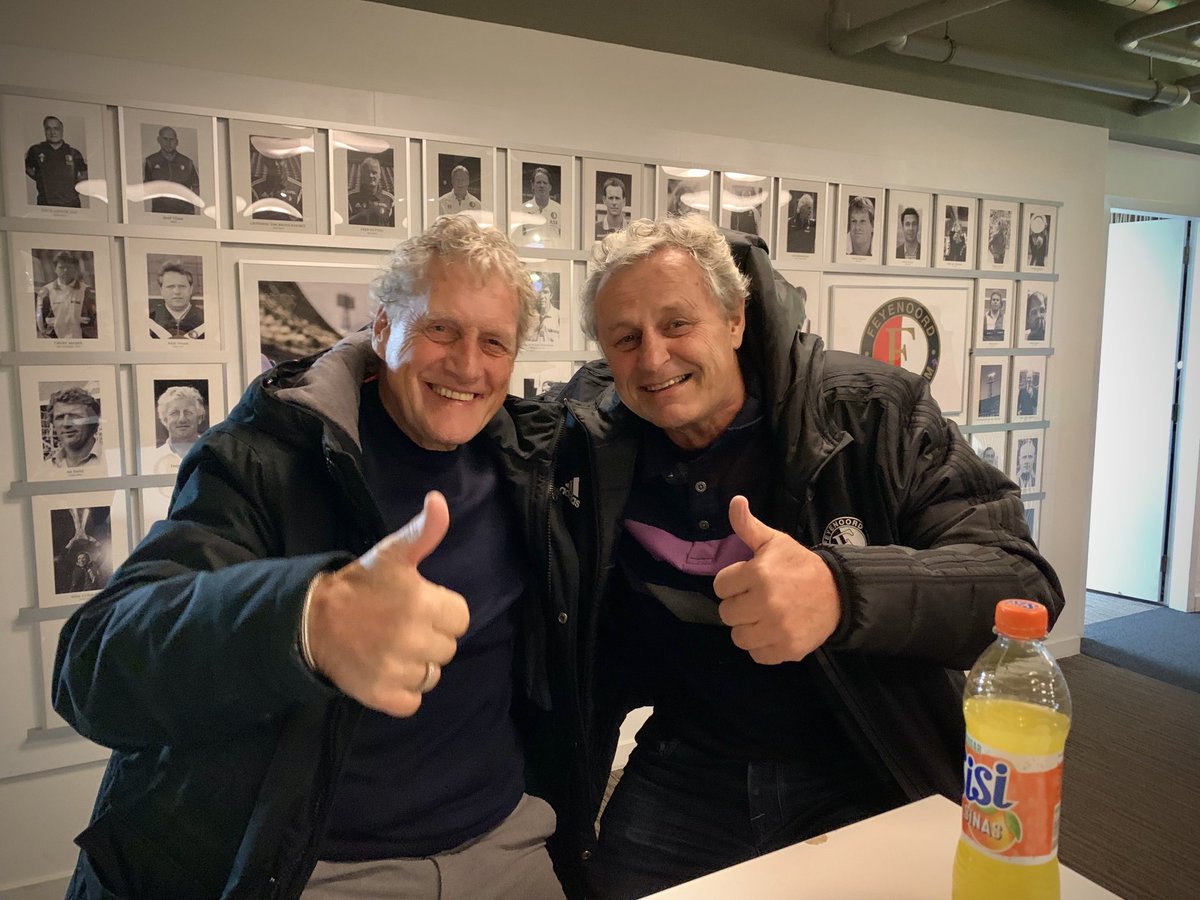 theocbrinkman's tweet photo. Feyenoord-AZ,
een weerzien tussen twee doelpuntenmachines.
#feyaz #keeskist #peterhoutman https://t.co/PEimJnt7OQ
