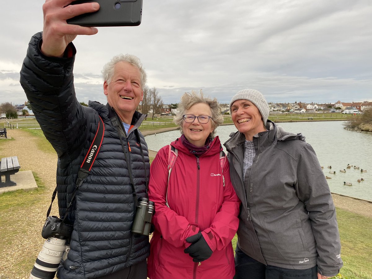 Goodwin13Carole's tweet photo. Bumped into @martgathercole in Brightlingsea earlier today.  Actually recognised Mrs G first! From one Mrs G to another - enjoy your weekend 🤩. https://t.co/L9zgRTXWKb